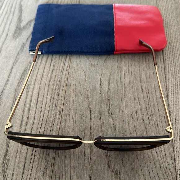 Le Specs - Picture 3 of 3